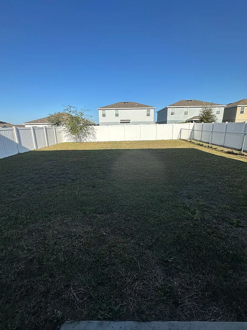 Building Photo - 1429 Feather Ln