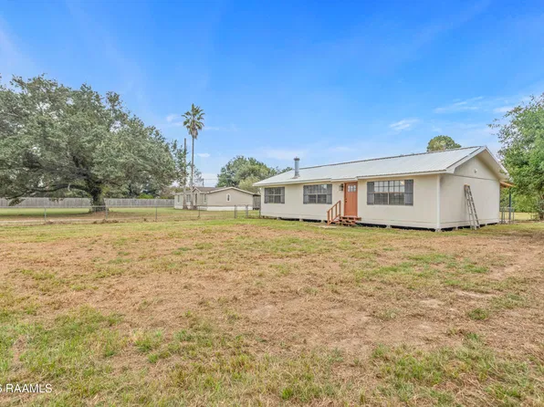 202 Whitmore Rd, Scott, LA 70583