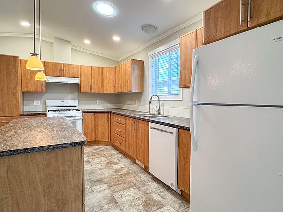 4th image of 3591 Old Vernon Rd #110B