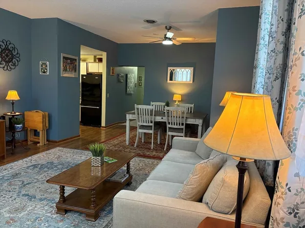 60 North St APT 15, Dalton, MA 01226