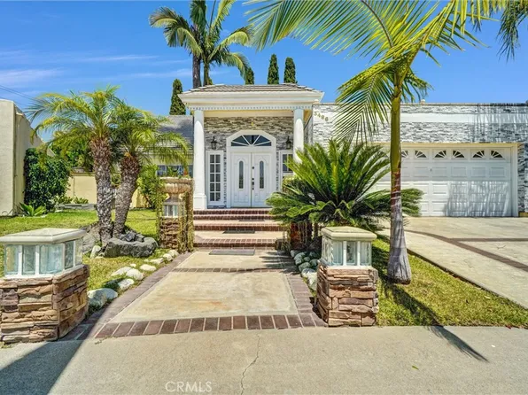 3486 Santa Clara Cir, Costa Mesa, CA 92626