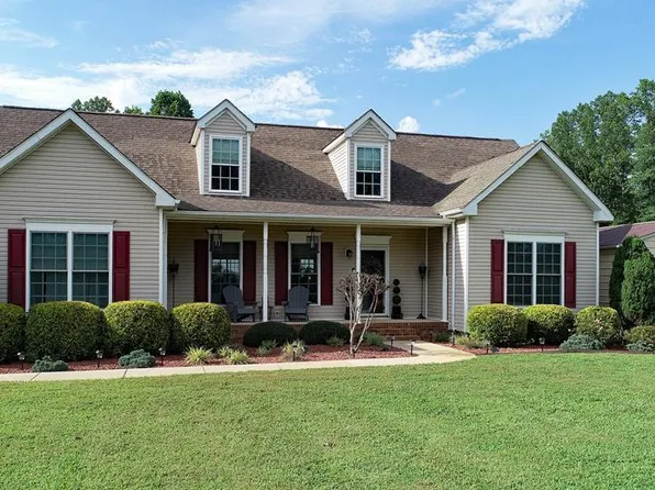 640 Pond Rd, Martinsville, VA 24112