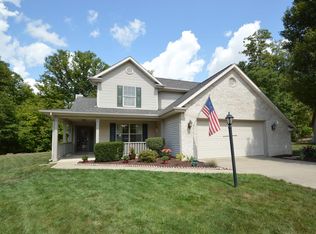 335 Lightning Wood Ct, Fort Wayne, IN 46804