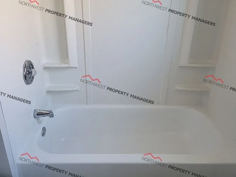 509 N Rock St — Photo 10
