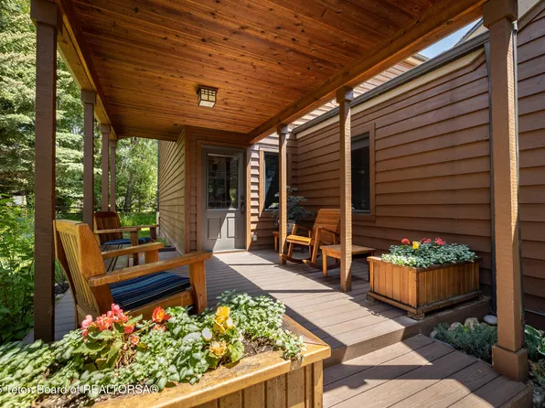 450 E Sagebrush Dr #3-1, Jackson, WY 83001