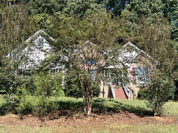 2035 Windfield Dr, Monroe, GA 30655