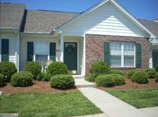 702 Bowen Lake Dr, Kernersville, NC 27284