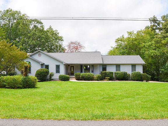 2nd image of 2032 Cravens Dr