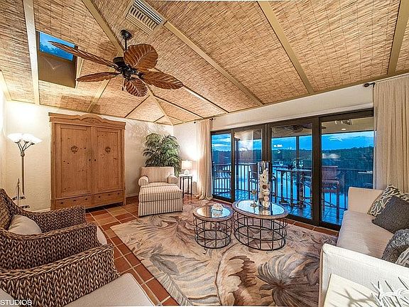 Vaulted great room towards entertainment