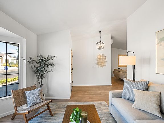 4th image of 9801 Amenity Cir