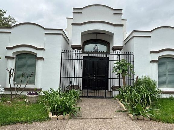 2nd image of 3120 Homer Dr
