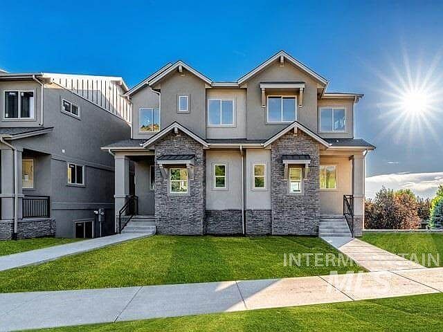 A Modern GEM with GR8 amenities!
