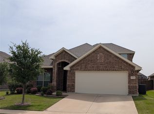 12717 Viewpoint Ln, Burleson, TX 76028