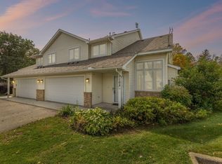 1105 Hawthorne Ct, Northfield, MN 55057