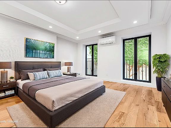 4th image of 404 W 22nd St #1B