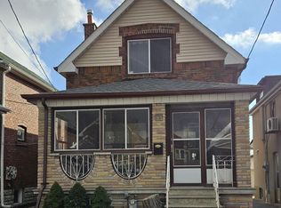 33 Bowie Ave, Toronto, ON M6E2P2