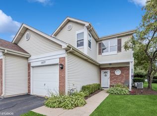 1537 Darien Lake Dr, Darien, IL 60561