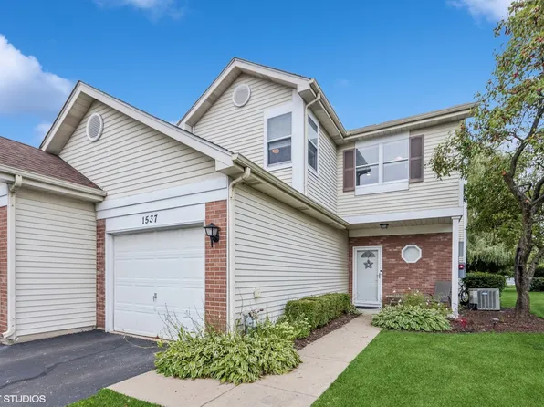 1537 Darien Lake Dr, Darien, IL 60561