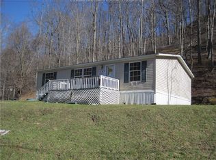 309 Calvin Smith Rd, Julian, WV 25529