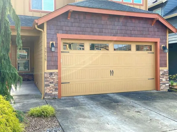 3715 NW 122nd St, Vancouver, WA 98685