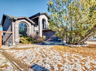 1396 S Shawnee Rd SW, Calgary, AB T2Y2H1