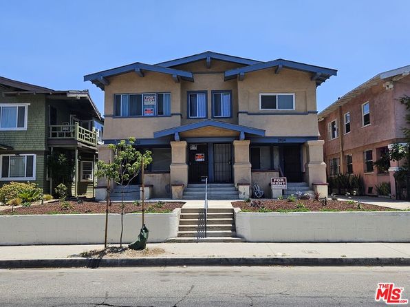 2932 1/2 S Normandie Ave