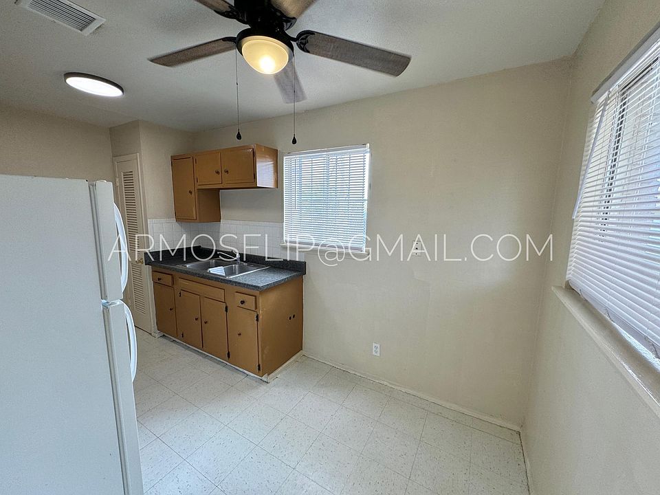 1st image of 4024 Pierce Ave APT 4