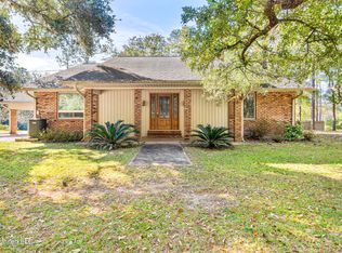 16100 Bayou Cocoa Point Dr, Kiln, MS 39556