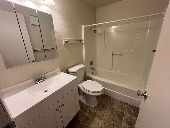 3rd image of 360 S Locust St #360