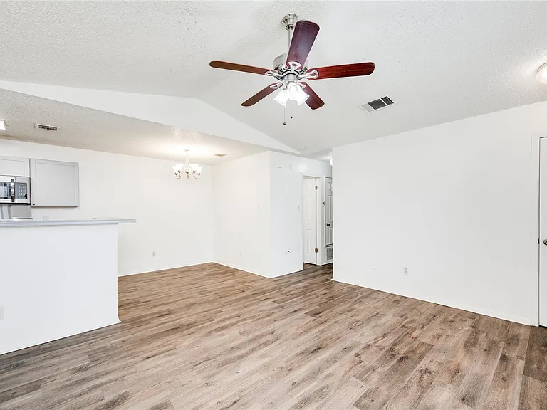 7918 W Gate Blvd — Photo 15