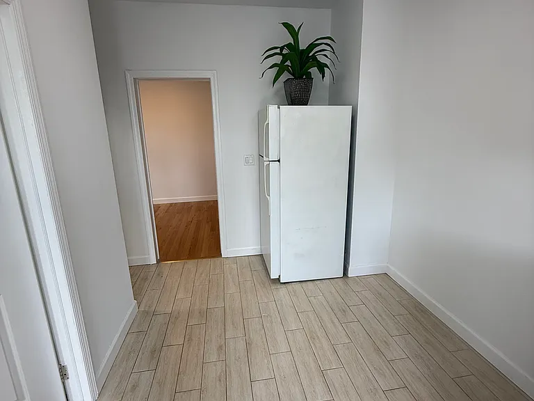 5318 72nd Pl #1R — Photo 3