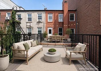 560 Court Street