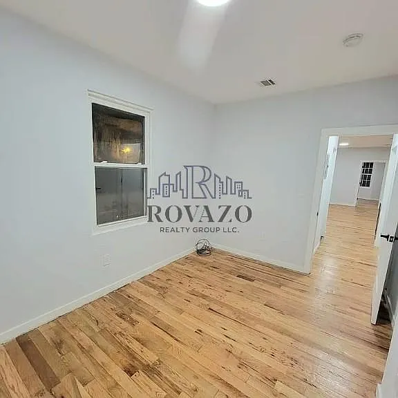 378-379 S 20th St #2R — Photo 8