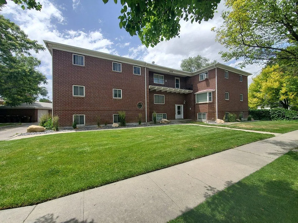 1 bed, 750 sqft, $1,100 — Photo 2