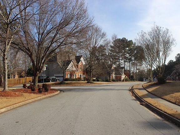 3rd image of 1970 Waters Ferry Dr