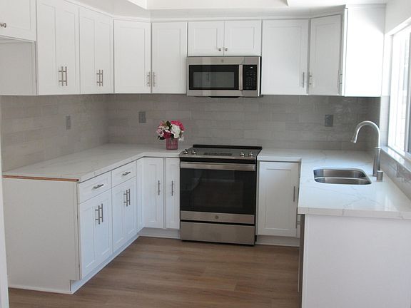 3rd image of 62 Havenwood #47