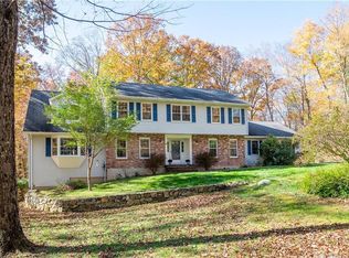 9 Brookwood Rd, New Fairfield, CT 06812