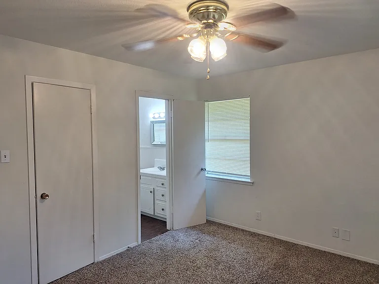 513 Simmons Dr — Photo 14