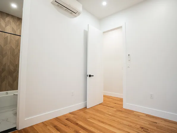 17-21 Menahan Street image 10 of 20