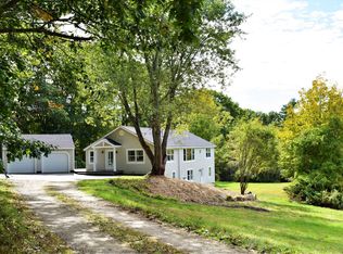 31 Powell Ln, Damariscotta, ME 04543