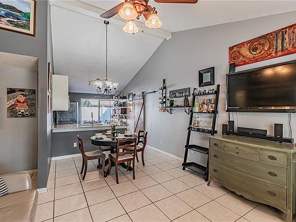5th image of 7203 Fox Park Ct