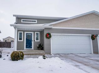 2560 54 Ave S, Fargo, ND 58104