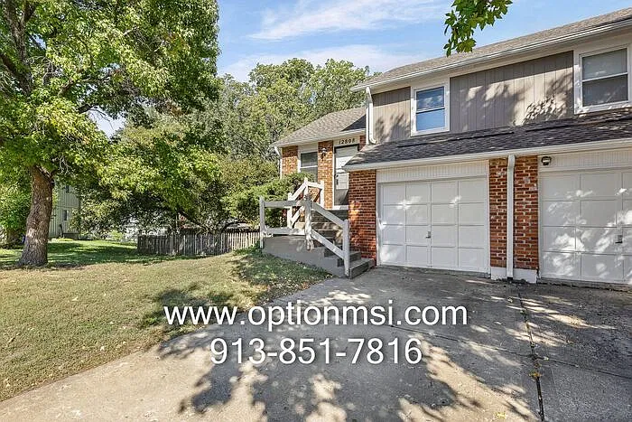 2 bed, 1.0 bath, $1,495 — Photo 2