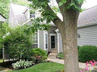 9176 Symmes Landing Dr, Loveland, OH 45140
