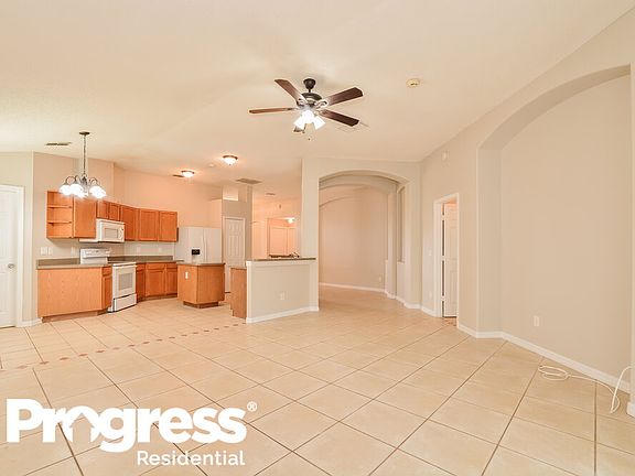5th image of 4135 Forest Island Dr