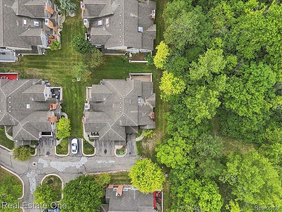 5th image of 6622 Fieldstone Ct