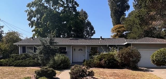 1st image of 1020 Maywood Dr