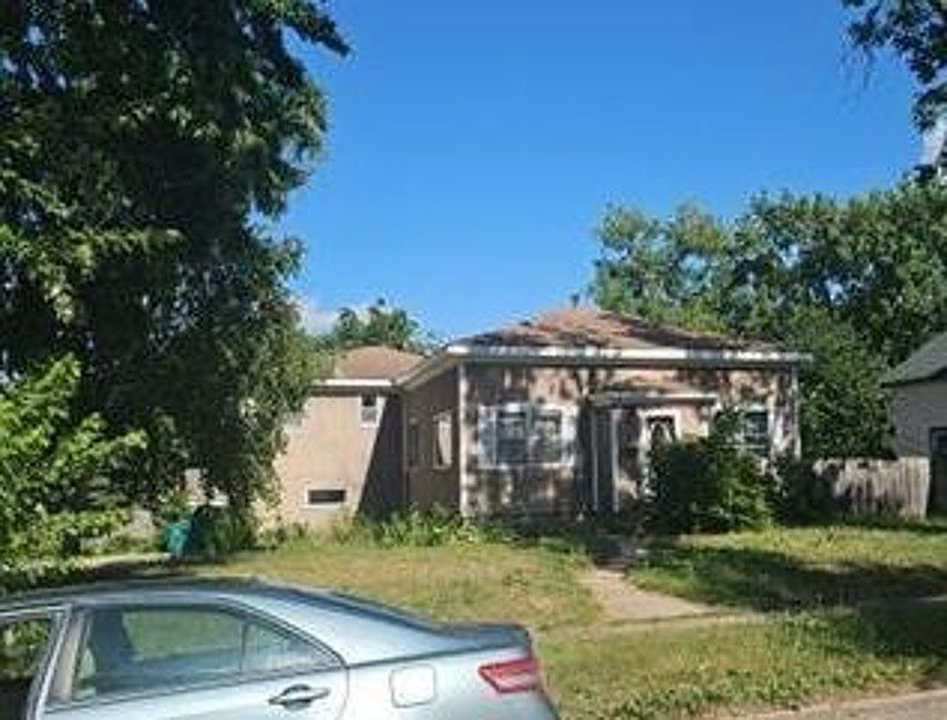 1st image of 726 N Holcombe Ave