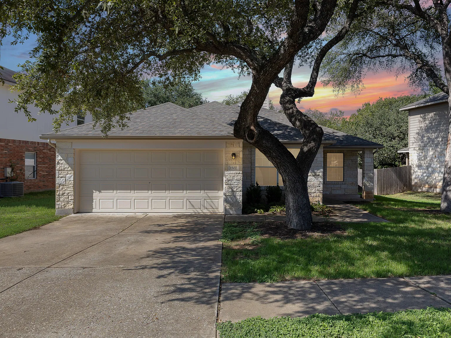 3 bed, 1491 sqft, $2,200 — Photo 1