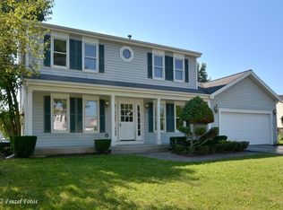 1474 Parkridge Dr, Crystal Lake, IL 60014